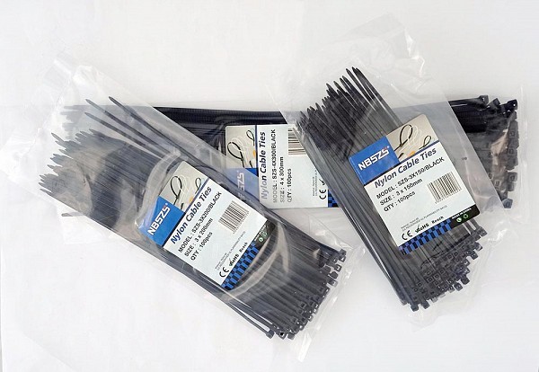 SZS-3X200/BLACK Δεματικά καλωδίων μαύρα 3x200 100 τεμάχια